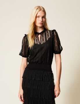 Blouse en dentelle avec rayures