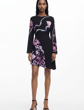 Robe courte asymétrique à lettres BLACK S female