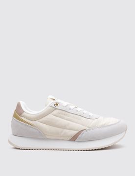 ESSENTIAL RUNNER