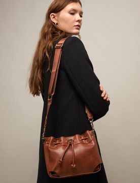 Misako Arav small bucket bag Camel