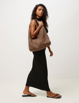 Pologi bolso hobo efecto rafia con neceser interior extraíble