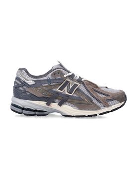 Revolutionary 1960 Sneakers - Fashion-Forward Comfort