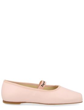 Elegant Mini Flats for Women