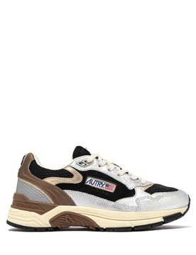 Stylish Multi-Color Flat Shoes for Men - FW25 Collection