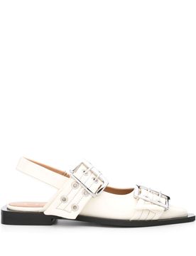 Stylish Flat Shoes for Fall/Winter 2025