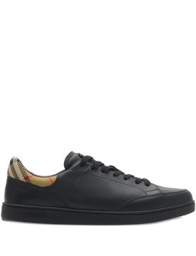 Burberry Stylish Men's Sneaker Set