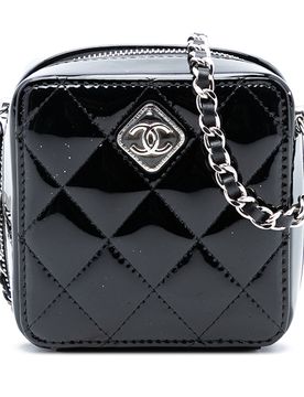 CC Quilted Patent Diamond Resin Clutch With Chain
