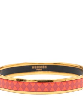 Narrow Diamond Motif Enamel Bangle 62