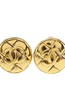CC Gold Plated Quilted Round Clip On Earrings