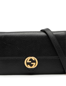 Dollar Calfskin Interlocking G Wallet on Chain