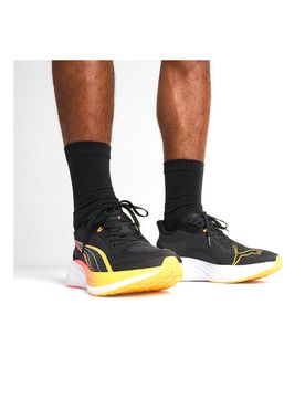 Scarpe da corsa nere con dettagli fluo Darter Pro 42½