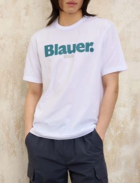 T-shirt bianca mezza manica con maxi logo sul petto in contrasto