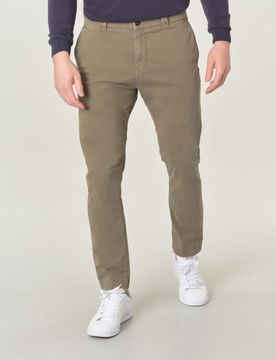 Pantalone chino tapered verde militare in gabardina di cotone stretch