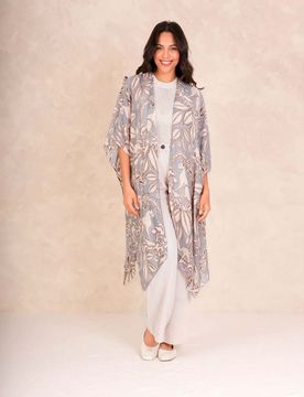 Kimono lungo azzurro a fantasia sfinge beige in cupro e modal con maniche a tre quarti e spacchi laterali
