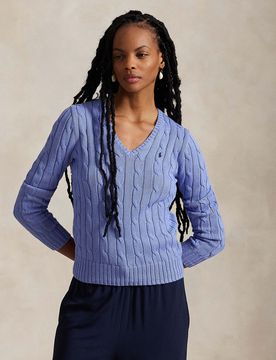 Maglioncino azzurra Polo in pima cotton a trecce con scollo a V e logo ricamato sul petto