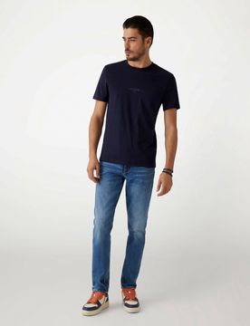 T-shirt blu in cotone con logo in tono ricamato sul petto
