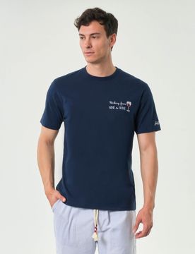 T-shirt blu mezza manica con ricamo Working from nine to wine sul petto