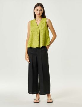 Pantaloni dritti neri in lino con piega stirata e tasche alla francese