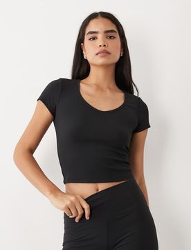 T-shirt de sport finement côtelé à col V - Noir 36