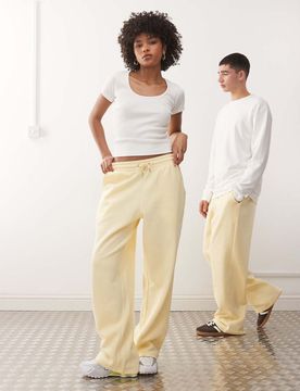 Unisex - Locker geschnittene Jogginghose in Buttergelb Gelb 2XL