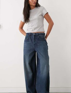 X007 - Superweite Jeans in mittelblauer, strukturierter Grunge-Waschung mit niedrigem Bund-Marineblau Marineblau W26 L26