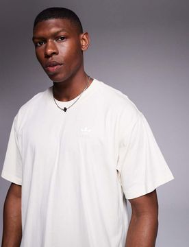 Originals - Trefoil Essentials - T-Shirt in Creme-Weiß Weiß XS