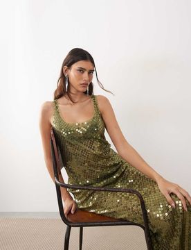 Transparentes Maxi-Trägerkleid in Olivgrün mit Scheibenpailletten Grün 32