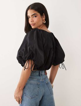 Cropped-Oberteil in Schwarz mit Puffärmeln Schwarz 36