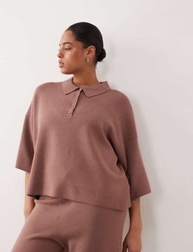 ASOS DESIGN Curve - Kastiges Strick-Polohemd in Mokka-Brown Brown XL