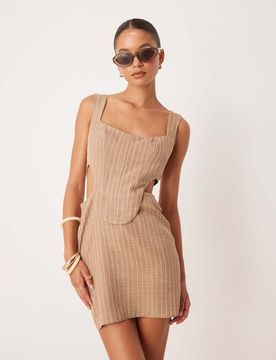 Gestreiftes Minikleid in Natur mit Zierausschnitten-Bunt Bunt 46
