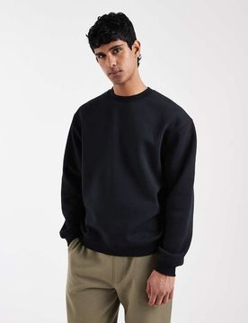 Essentials - Kastiges Sweatshirt in Schwarz mit lockerer Passform Schwarz S