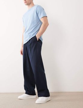 Figurbetonte Schlupfhose in Marineblau mit weitem Bein-Navy Navy L