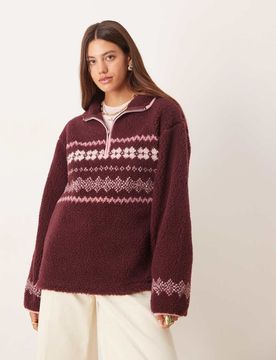 Oberteil aus Teddyfleece in Pflaume mit platziertem Norwegermuster in Rosa-Rot Rot XS