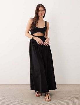 Midaxi-Kleid in Schwarz mit Zierausschnitt Schwarz 36