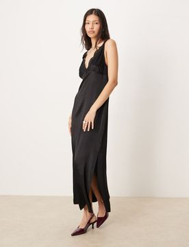 Midi-Trägerkleid aus Satin in Schwarz mit V-Ausschnitt und Spitzendetail Schwarz 36