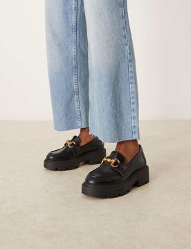 Milan - Klobige Loafer in Schwarz mit Kettendetail Schwarz 42