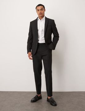 Schmal zulaufende Anzughose in Schwarz Schwarz 48 Short