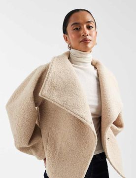 ASOS DESIGN Petite - Gemütliche, schlichte Oversize-Jacke in Haferbeige mit Stehkragen-Weiß Weiß M