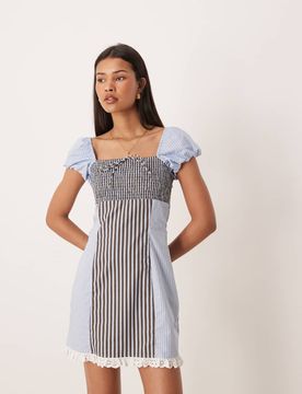 Robe courte à encolure carrée et rayures - Bleu varié-Multicolore 34