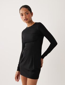 Robe courte à manches longues et coutures apparentes - Noir 32