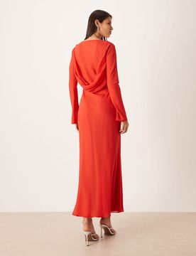 Robe longue en mousseline à dos bénitier - Rouge 38