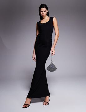 Robe longue sans manches avec encolure dégagée et fronces à l'arrière - Noir 32