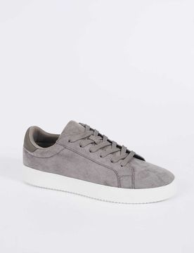 Sneaker in Grau aus Wildlederimitat mit Kontrast-Sohle Grau 44