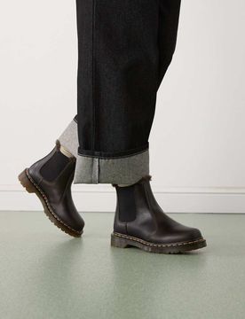 DR MARTENS - 2976 Leonore - Bottines Chelsea doublées de fausse fourrure - Marron foncé-Brown 38