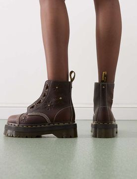 DR MARTENS - Sinclair - Bottes avec détails fleuris estampés - Marron foncé-Brown 37