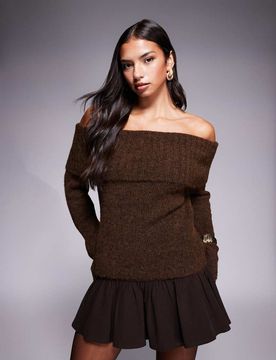 Exclusivité - - Pull texturé en aspect laine à encolure bardot profonde et rabattue - Chocolat-Brown S