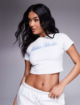 T-shirt crop top d'ensemble riche en coton avec logo script brodé - Gris chiné et bleu 40
