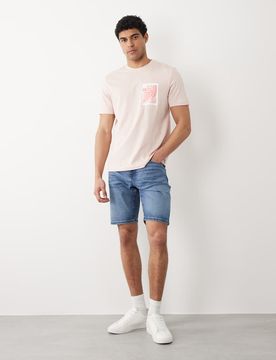 Hugo Boss - Jeansshorts in mittelblauer Waschung Blau W32