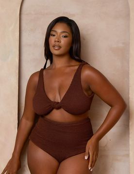 X Alessa Tyrrell-Charles - Haut de bikini brassière effet froissé à détail noué - Café-Marron 52