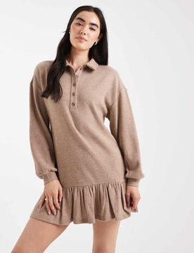 Angerautes, geripptes Sweatshirt-Kleid in Kamelbraun mit Kragendetail-Neutral Neutral 32